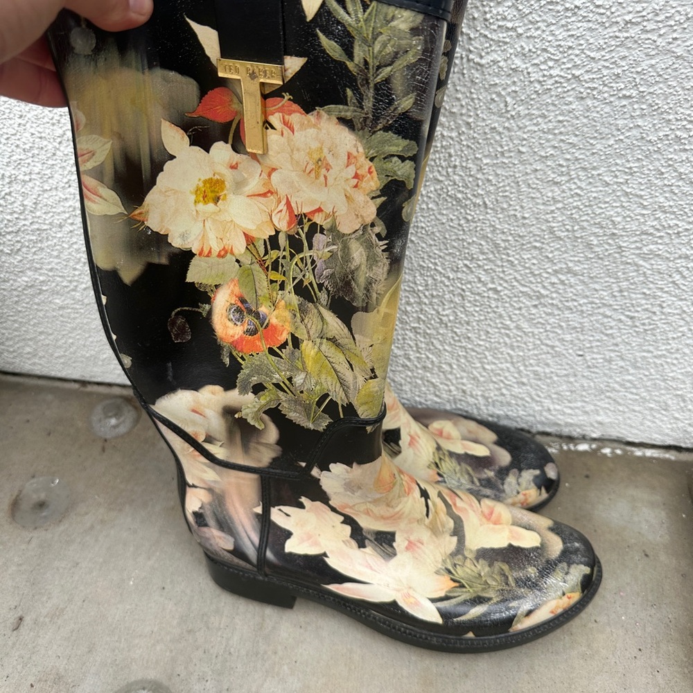 Ted Baker Floral Rain Boots size 10